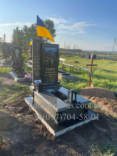 ОДИНАРНЫЙ ПАМЯТНИК  ВОЕННОМУ ПВ-24 фотография