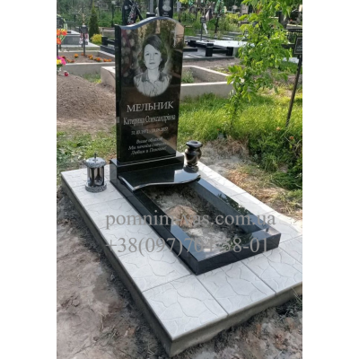 Класичні гранітні пам'ятники  