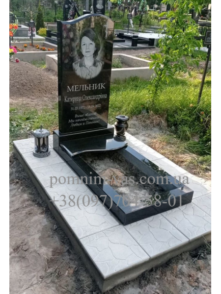 Классические гранитные памятники   фотография