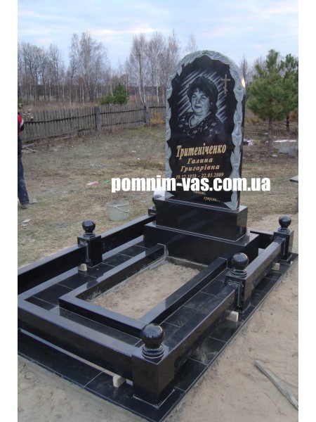 Пам'ятник із граніту для жінки "Троянди" (Модель Mod-1) фотография