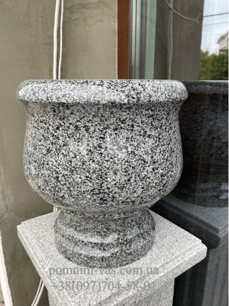 Вазон з граніту VZ-8 фото Вазон з граніту VZ-8 фотография